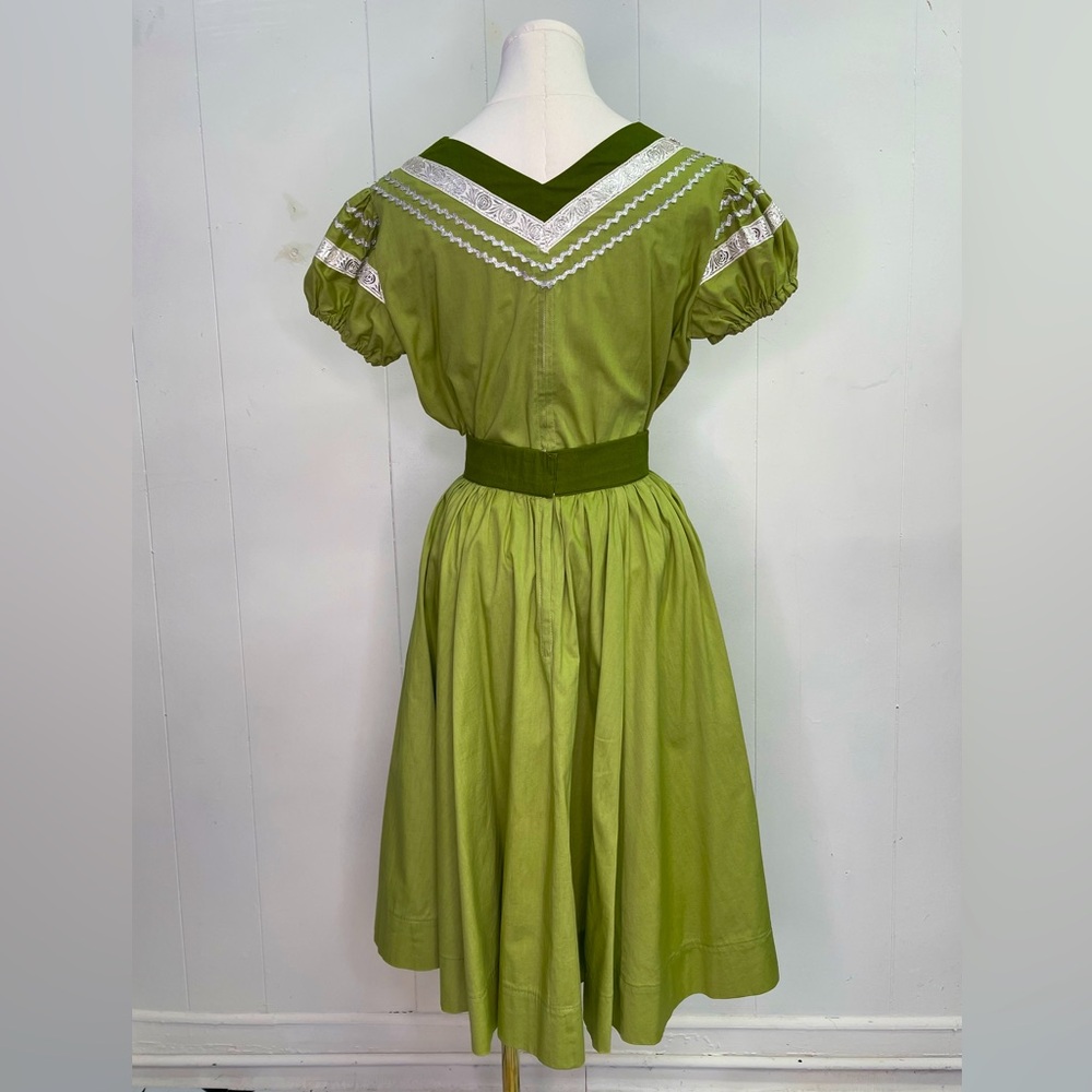 Vintage 1950’s Pea Green PATIO SET Cotton Skirt Set, western, cowgirl, ricrac - Picture 4 of 7